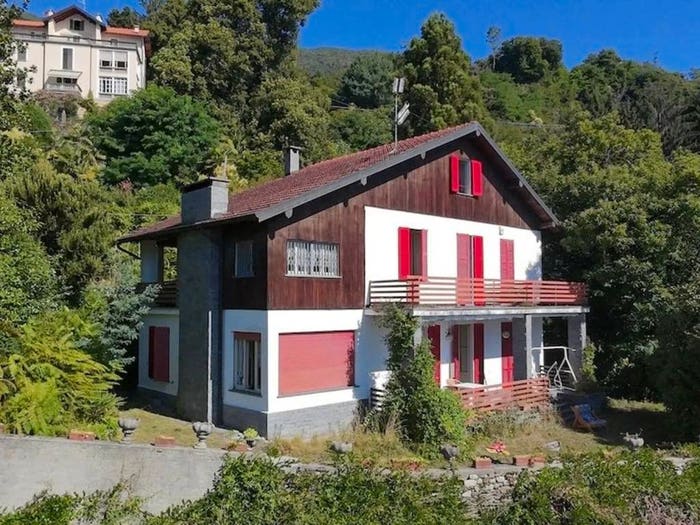 Casa con 6 locali in vendita in Via Oggebbio, Oggebbio