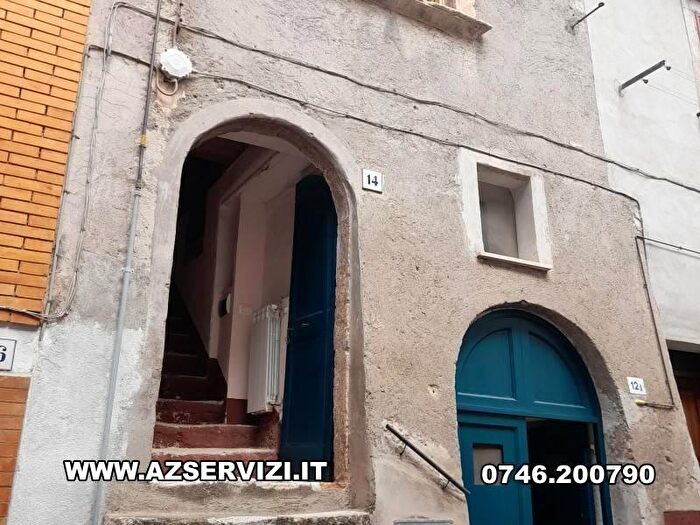 Appartamento trilocale in vendita in Via Roma, Cittaducale