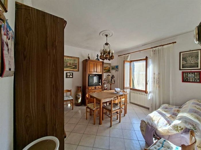Appartamento quadrilocale in vendita in Ambra, Bucine