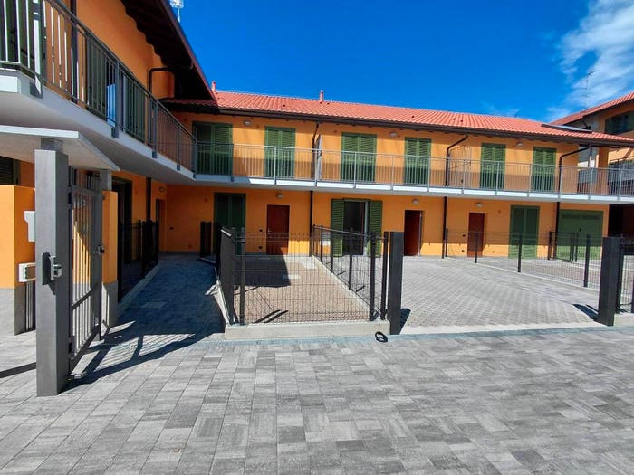 Appartamento quadrilocale in vendita in Via Novembre, Centro, Arconate