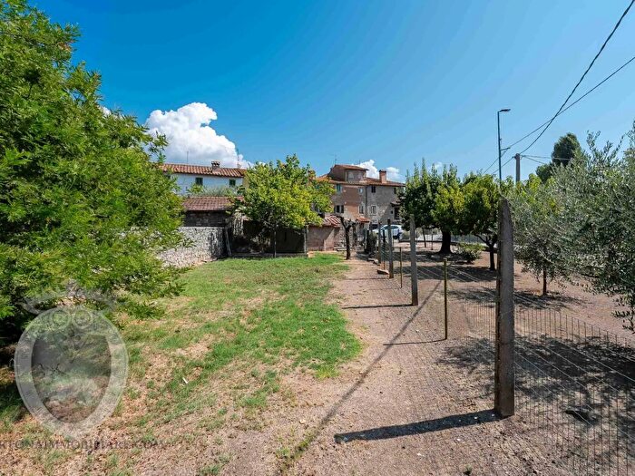 Casa con 5 locali in vendita in Montalla, Cortona