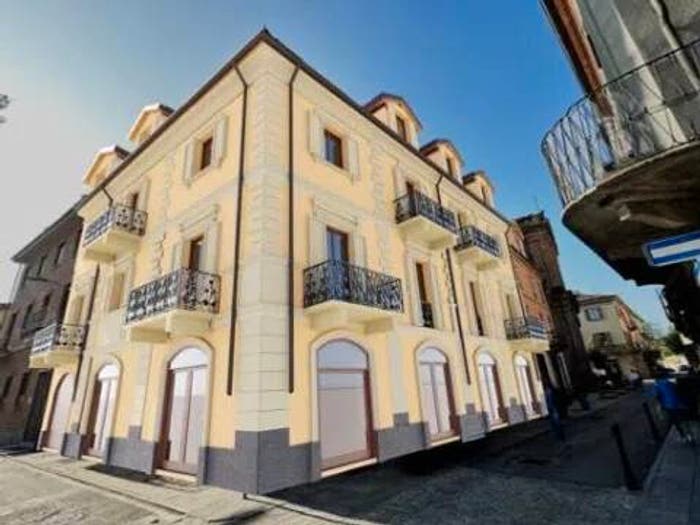 Appartamento bilocale in vendita in Urb Giroldi Nizza Monferrato, Nizza Monferrato