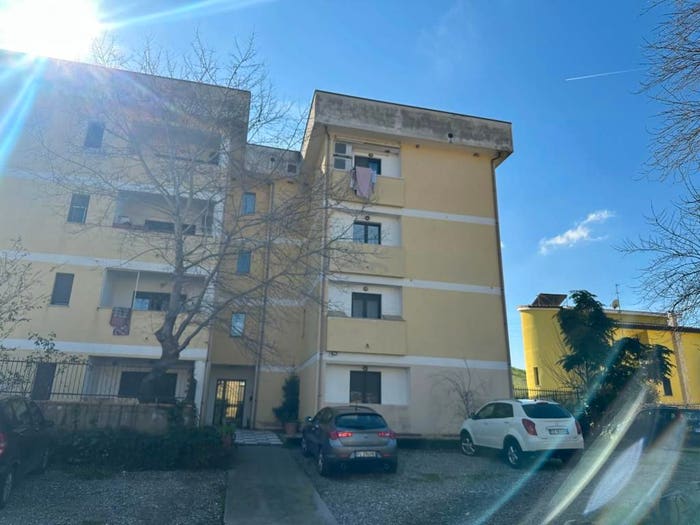 Appartamento trilocale in vendita in Via Martiri di Nassirya, San Floro