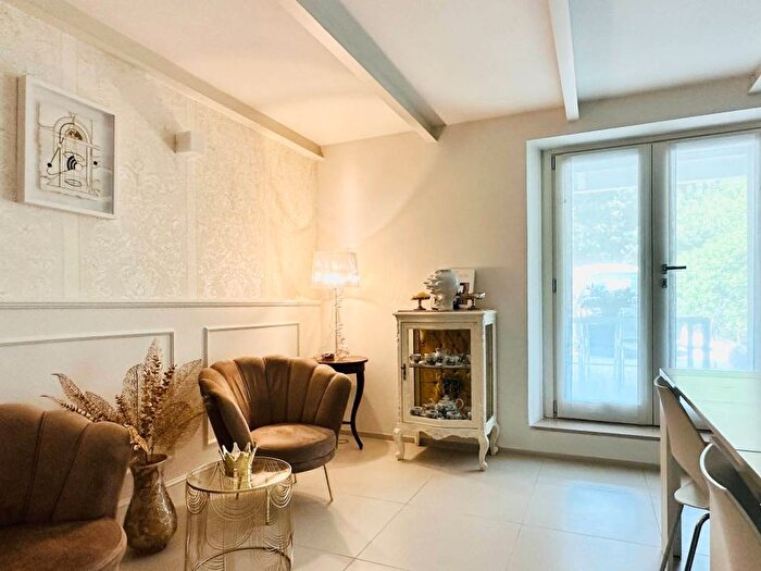 Casa con 5 locali in vendita in Via Monti, Piazzale Giosuè Carducci, Pesaro