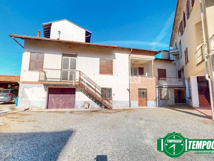 Casa con 6 locali in vendita in Via Giuseppe Verdi, Novi Ligure