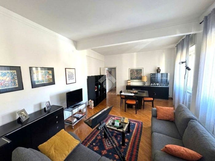 Appartamento quadrilocale in vendita in Via Monte Pertica, Bolzaneto, Genova