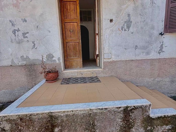 Appartamento quadrilocale in vendita in Via Etna, Monterotondo Scalo, Monterotondo