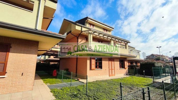 Appartamento quadrilocale in vendita in Via Padre David Maria Turoldo, Inzago