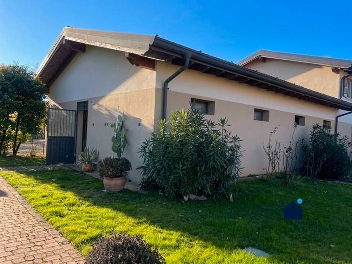 Casa quadrilocale in vendita in Viale della Rimembranza, Centro, Castenedolo