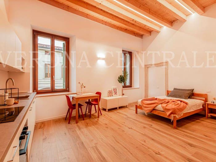 Appartamento monolocale in affitto in Via Nicola Mazza, Veronetta, Verona