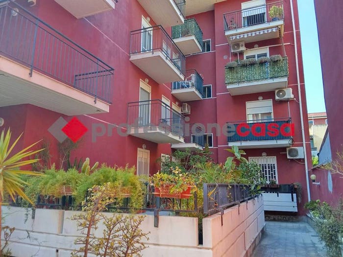 Appartamento quadrilocale in vendita in Via Archimede, Centro, Misterbianco