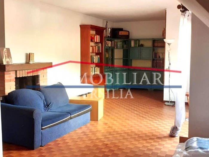 Appartamento con 5 locali in vendita in Viale Roma, Rinchiostra Quercioli, Massa