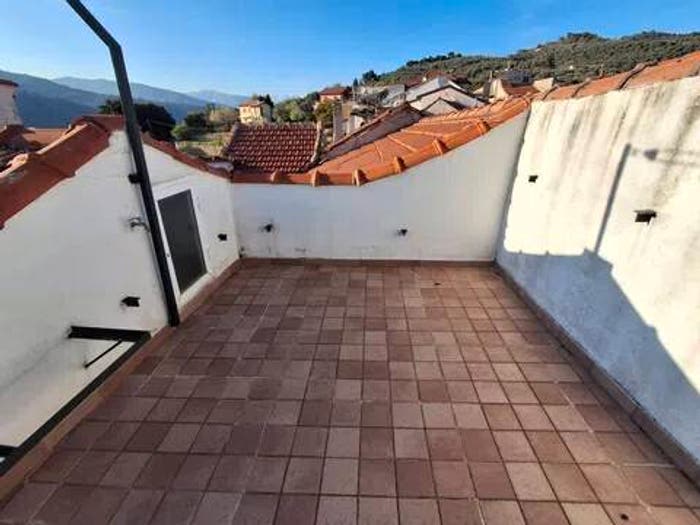 Appartamento con 6 locali in vendita in Via Adelaide Lascaris No Number, Borgo Sant'Agata Borgo d'Oneglia Costa d'Oneglia, Imperia