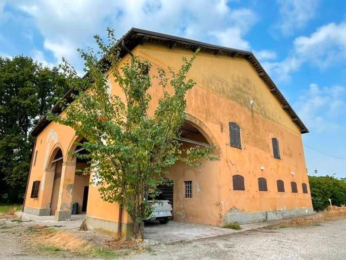 Casa con 6 locali in vendita in Strada Cognento, Cognento, Modena