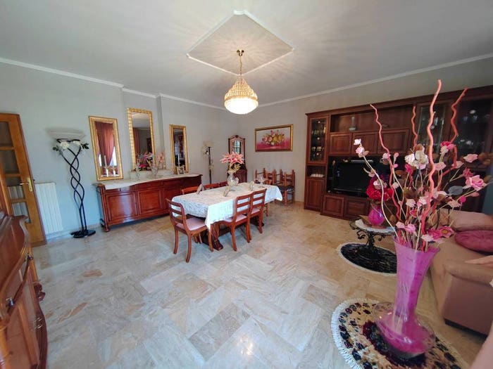 Appartamento con 6 locali in vendita in Via Beata Maria De Mattias, Maenza