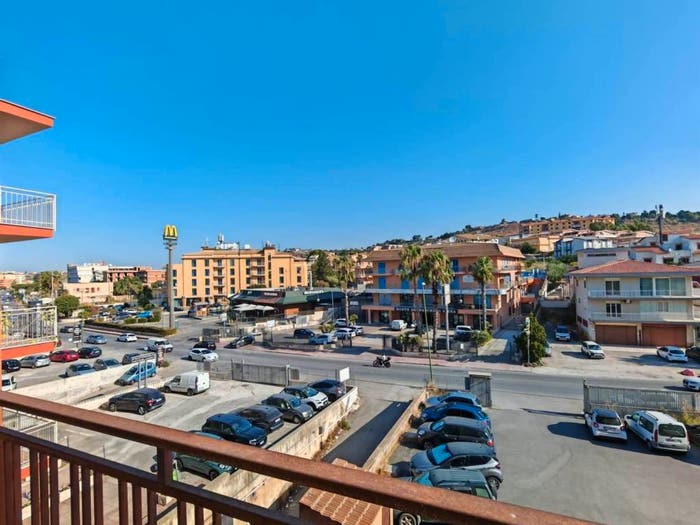 Appartamento quadrilocale in vendita in VIALE LEONARDO SCIASCIA, San Leone Villaseta Villaggio, Agrigento
