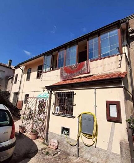 Casa con 5 locali in vendita in Vico I Passione, Cortale