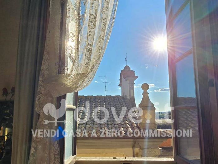 Appartamento con 6 locali in vendita in Piazza Fra' Benedetto, Centro, Foiano della Chiana