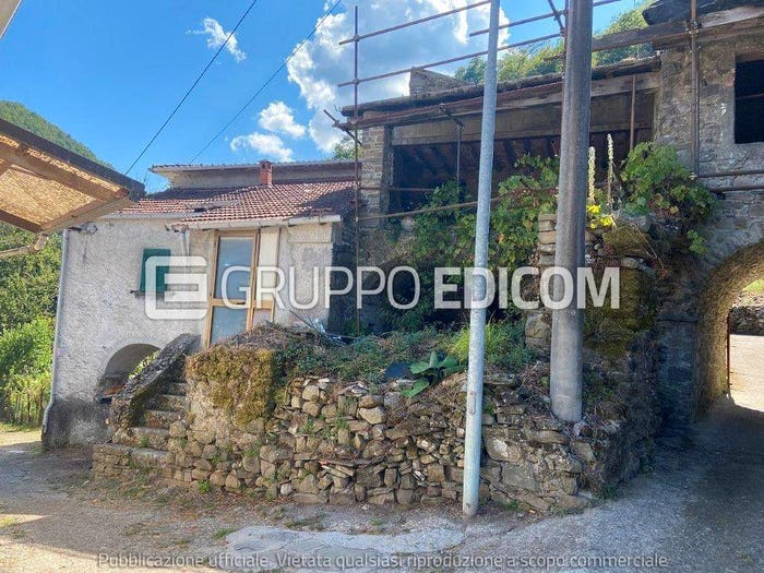 Appartamento con 5 locali in vendita in Bassone di Pontremoli località Borgo di Sergola, Bassone, Pontremoli