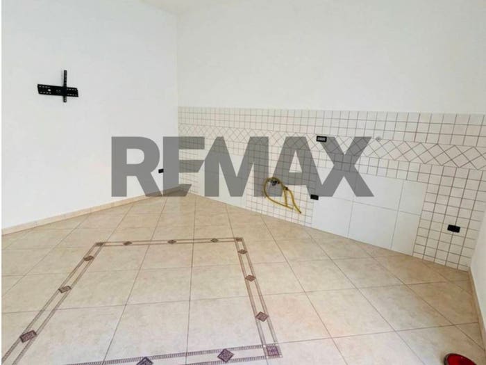 Appartamento trilocale in vendita in Via della Caserma di Cavalleria, Fuorigrotta, Napoli
