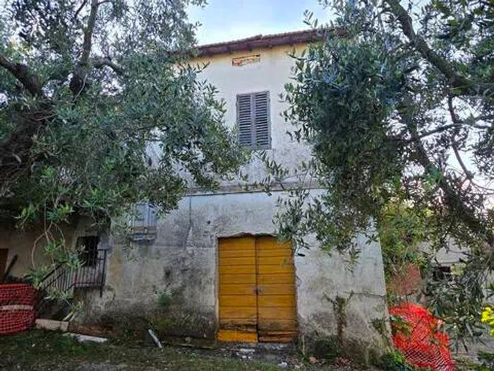 Casa con 6 locali in vendita in Neighbourhood Prepo, Castel del Piano Pila, Perugia