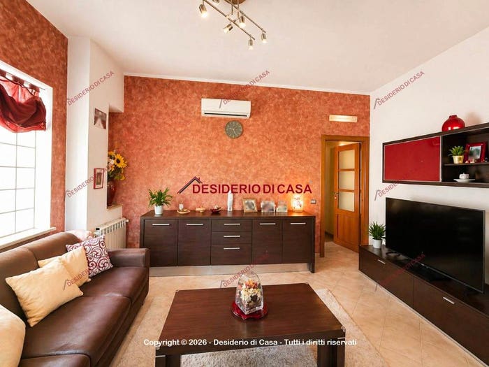 Appartamento trilocale in vendita in Via Consolare Valeria, Chianchitta Pallio, GiardiniNaxos