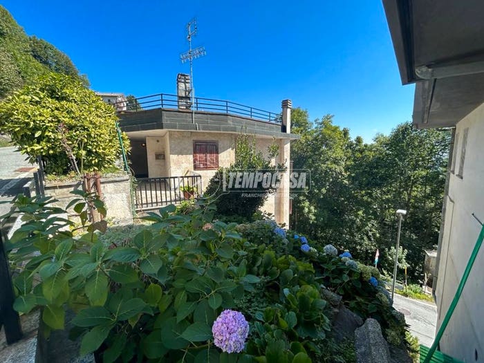 Appartamento trilocale in vendita in Strada Fornelli Chiaves, Monastero di Lanzo