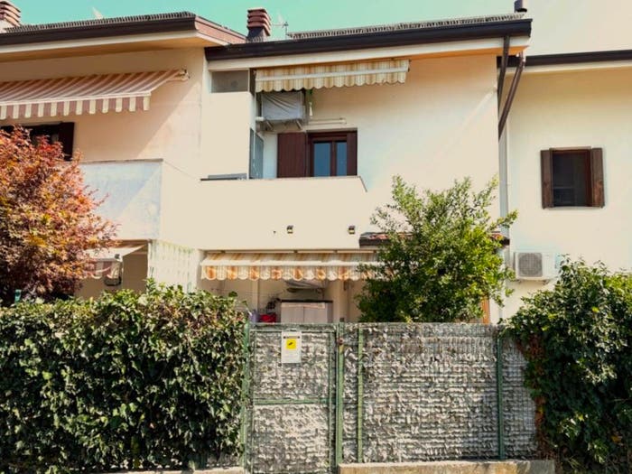 Casa con 6 locali in vendita in Via Don Francesco Cosani, Turriaco