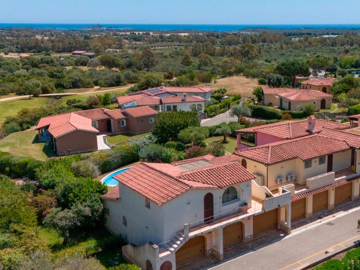 Appartamento bilocale in vendita in Località Is Molas, Pula