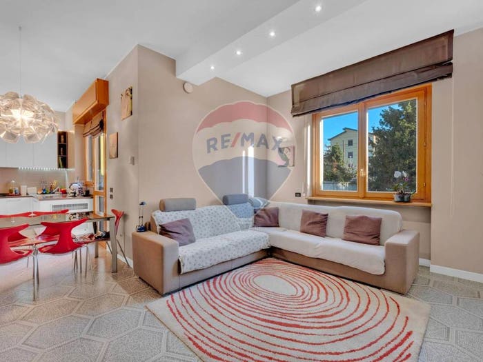Casa con 5 locali in vendita in Via Milano, Stazione, Rho