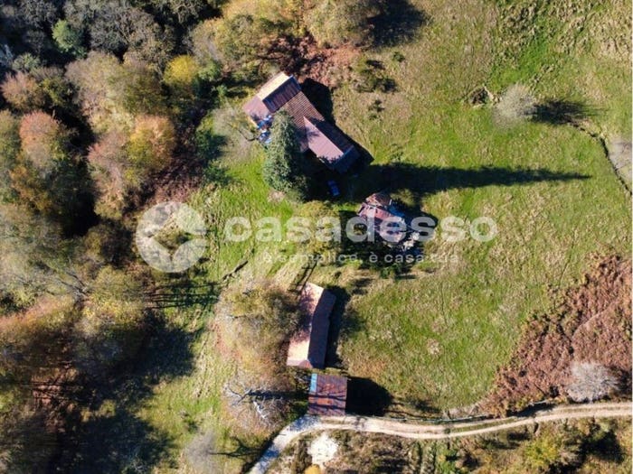 Casa con 6 locali in vendita in LOCALITA' BENNE, Artò Centonara, Madonna del Sasso