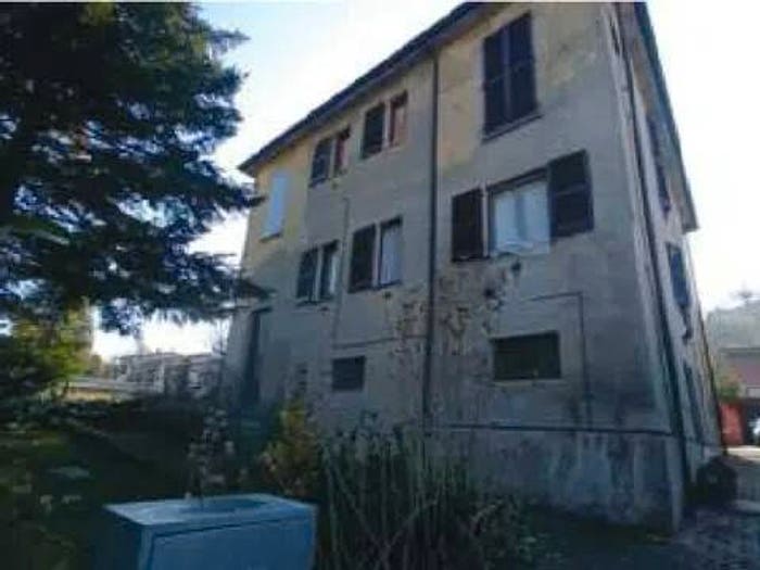 Appartamento con 6 locali in vendita in Località Lago, Borgo Priolo