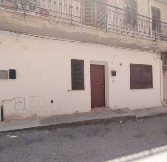 Appartamento trilocale in vendita in Via Sapienza Soldato, Montelepre