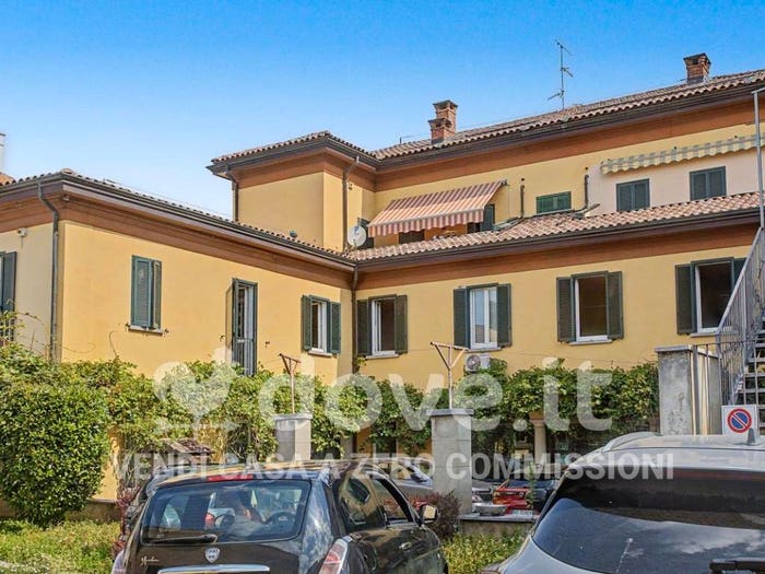Appartamento trilocale in vendita in Piazza XXV Aprile, Centro, Malnate