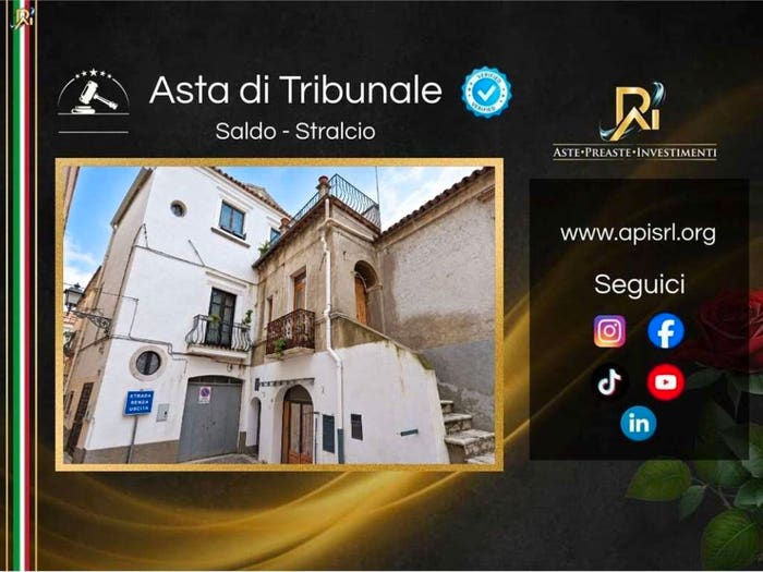 Appartamento con 6 locali in vendita in Via Torre Arsa, Ascoli Satriano