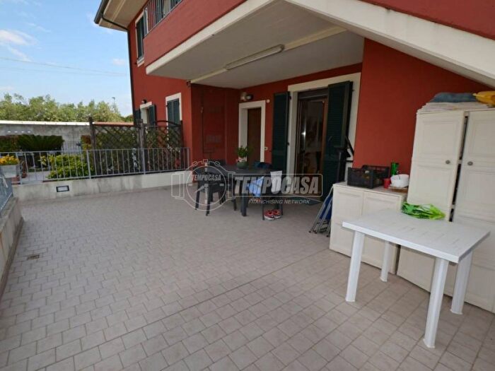 Appartamento trilocale in vendita in Via III Strada, Bellocchi Falcineto, Fano