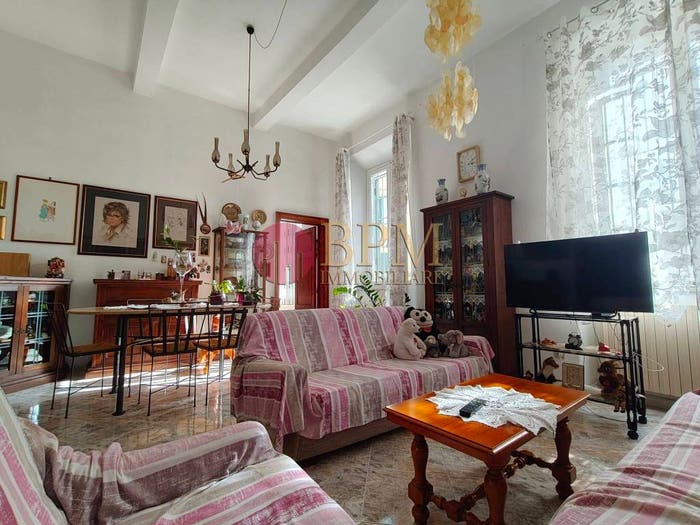 Appartamento con 6 locali in vendita in Via Paolo Emilio Demi, Attias Marconi, Livorno