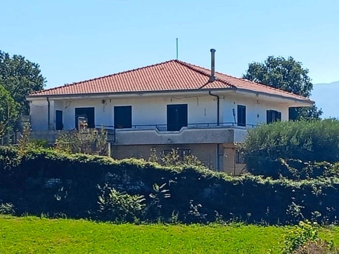 Casa con 6 locali in vendita in Contrada Moiano Pastorano, Bucciano