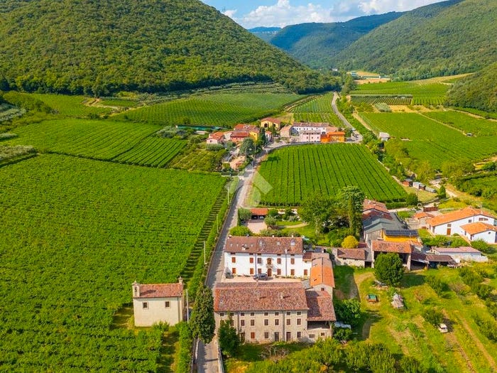 Casa bilocale in vendita in Via Squaranto, Montorio, Verona