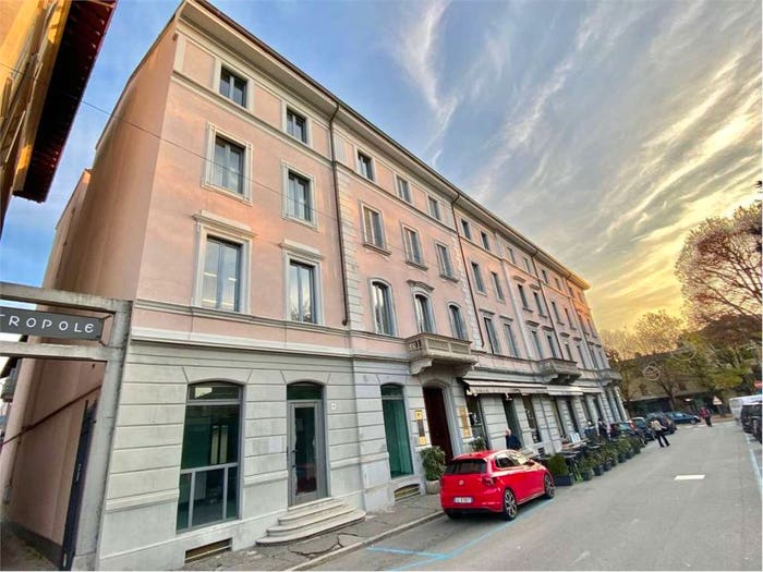 Appartamento trilocale in vendita in Centro, Luino