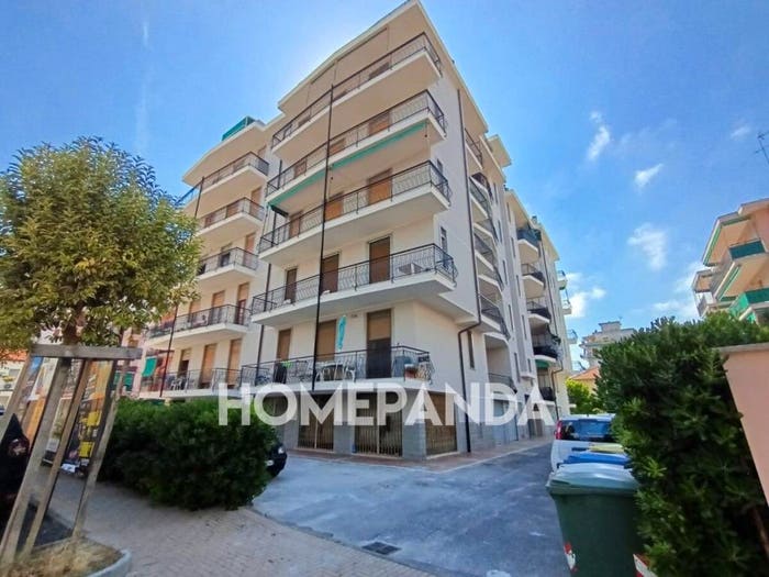 Appartamento quadrilocale in vendita in Via Ponti, Borghetto Santo Spirito