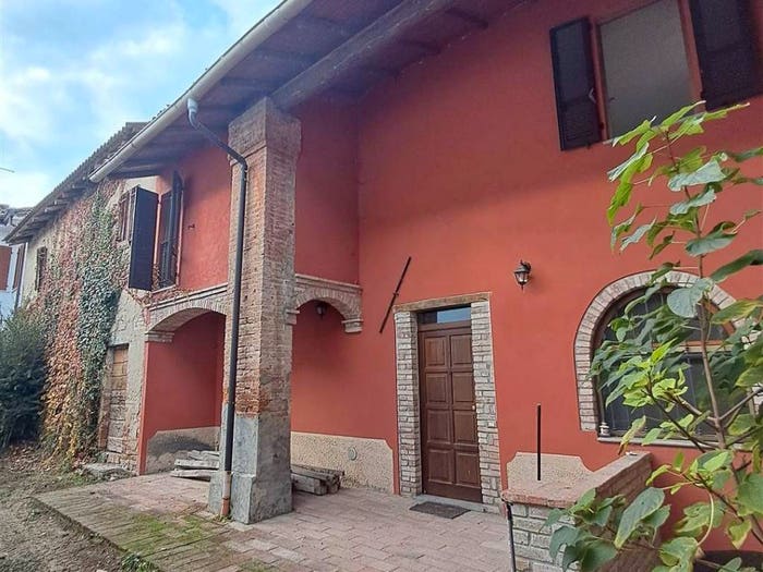 Casa quadrilocale in vendita in Borgonovo Val Tidone
