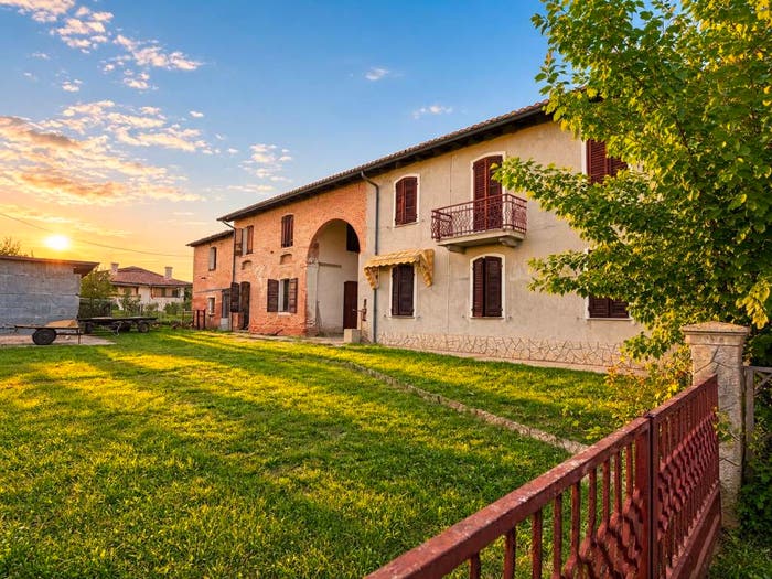 Casa con 6 locali in vendita in Via Malvolta, Castelfranco Veneto