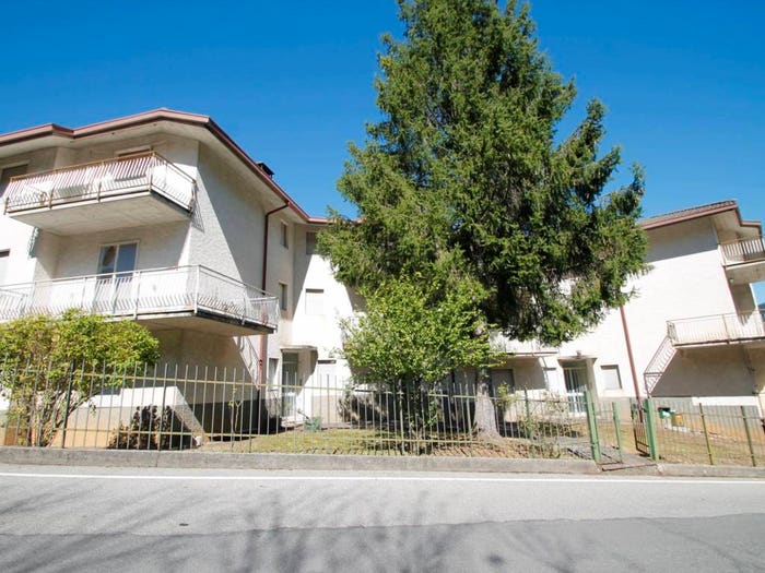Appartamento trilocale in vendita in Via Sant'Omobono, Sant'Omobono Terme