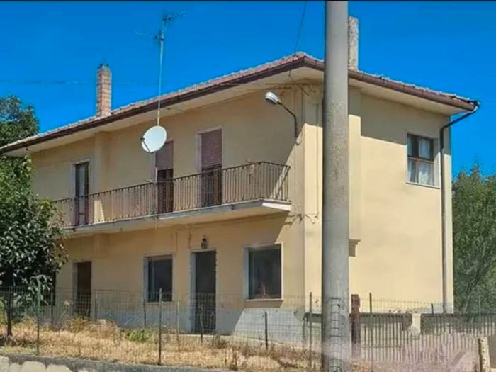 Casa monolocale in vendita in Via Torello, Vallesaccarda
