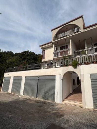Casa con 5 locali in vendita in Via San Lorenzo, Sacrofano