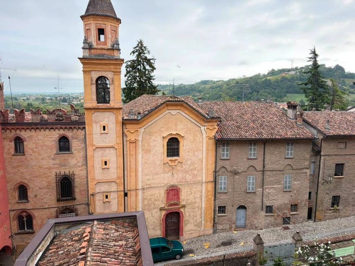 Appartamento con 6 locali in vendita in Via Sforza Caolzio, Centro, Castell'Arquato