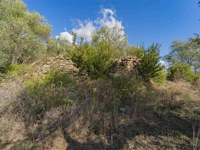 Casa con 5 locali in vendita in Dolceacqua