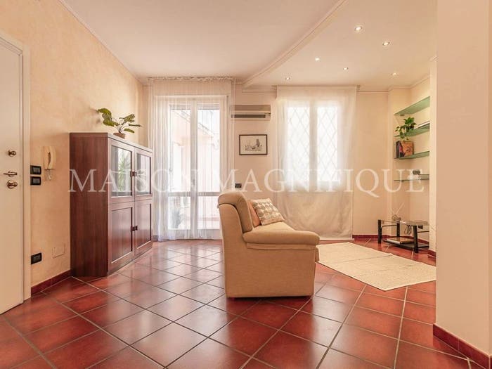 Appartamento trilocale in vendita in Via Mascheraio, Centro Storico, Ferrara