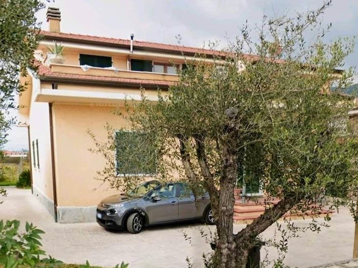 Casa con 6 locali in vendita in Avenza, Carrara